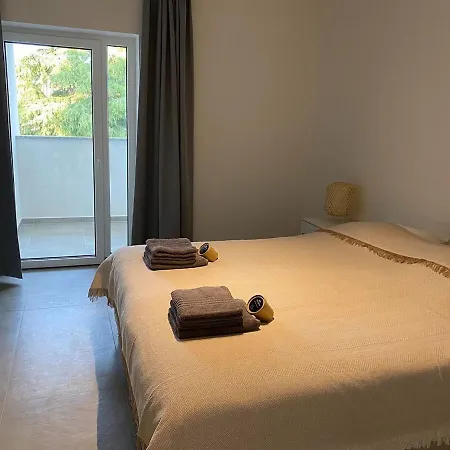 בית נופש Admiring Holiday In With Private Bubble Bath *